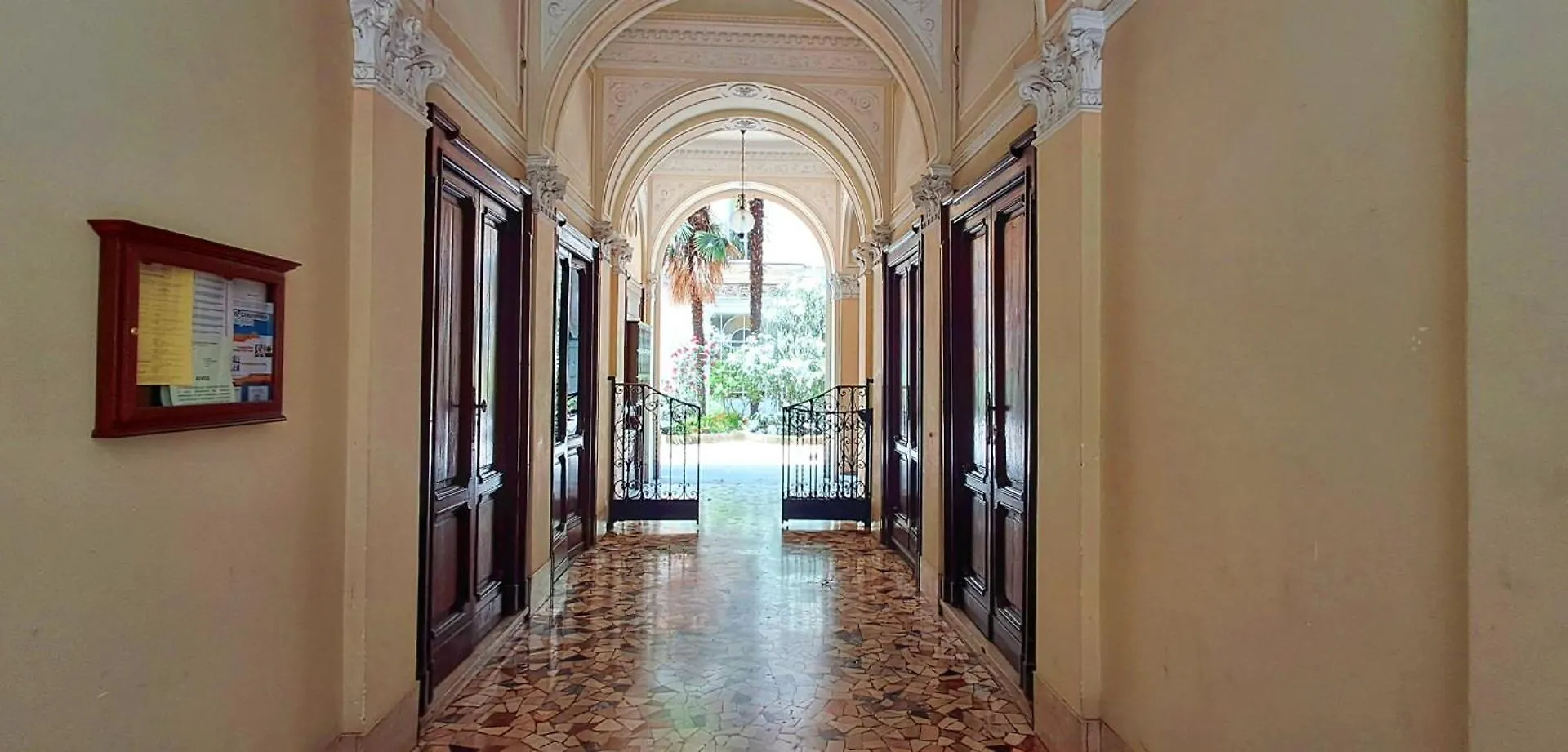 מילאנו Mansarda Con Terrazzo Centralissima דירה