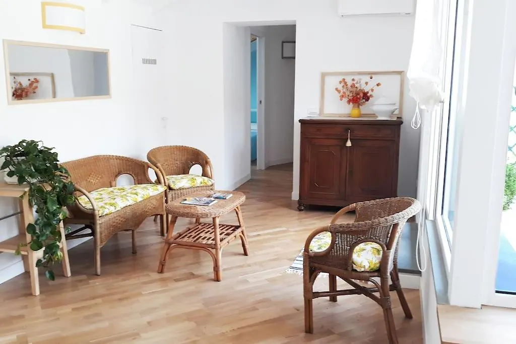 Apartment Mansarda Con Terrazzo Centralissima Milan