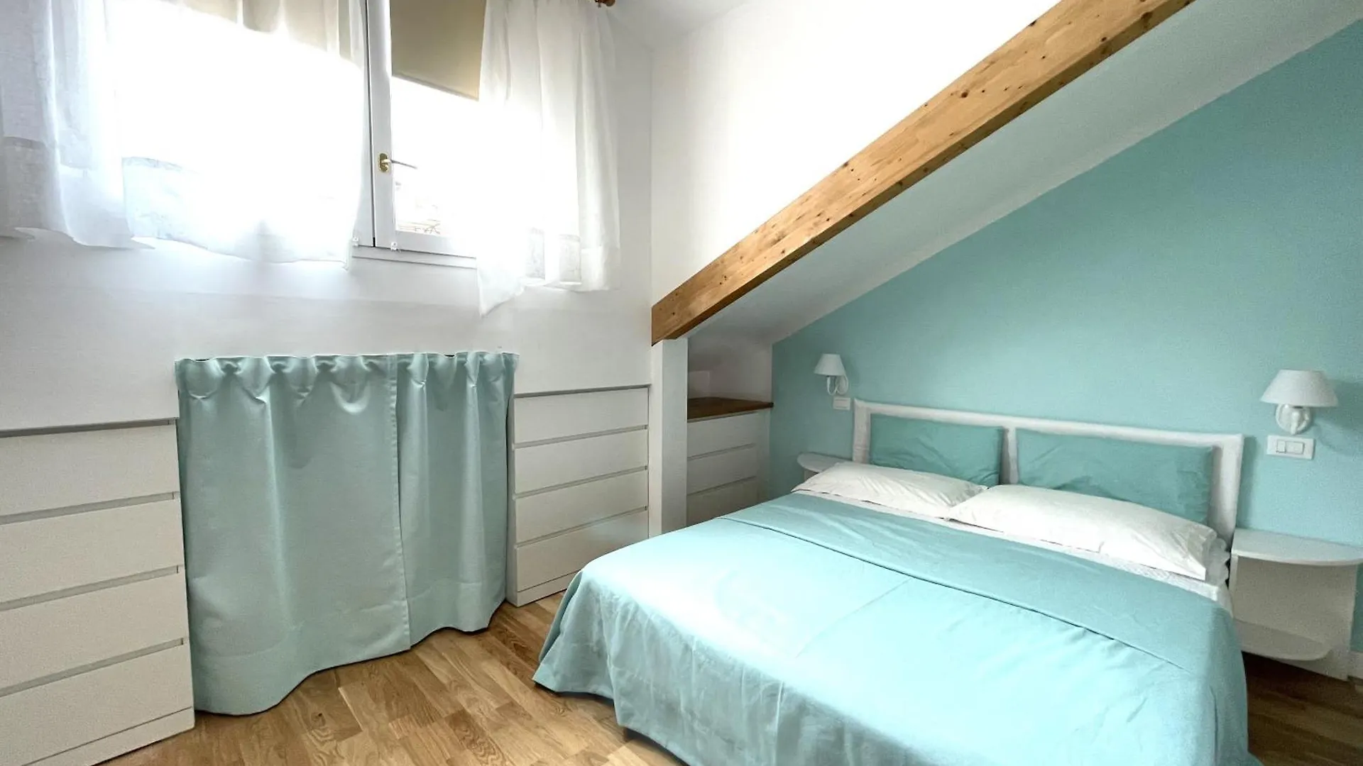 Apartment Mansarda Con Terrazzo Centralissima Milan